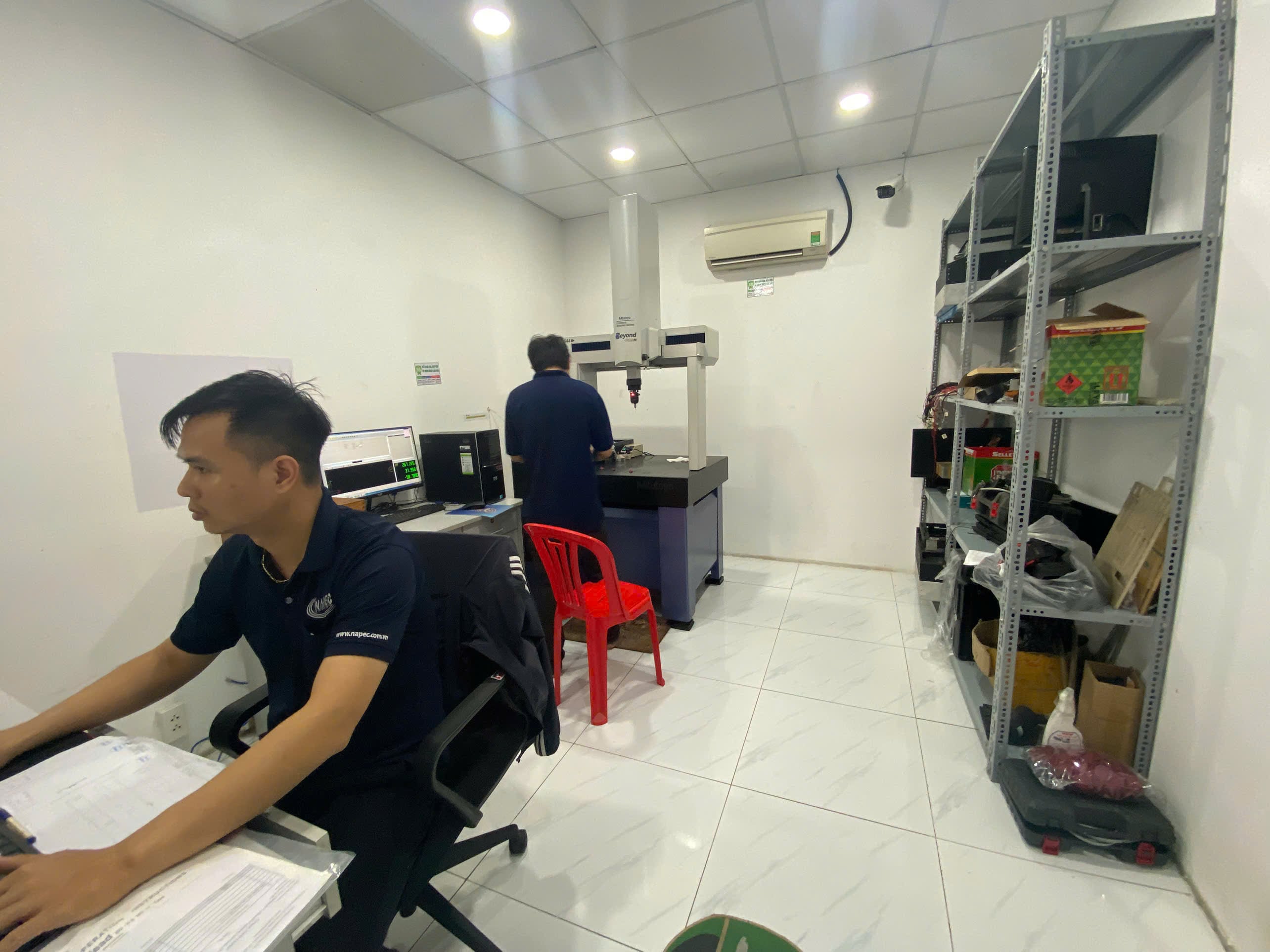Inspection room 2.jpg